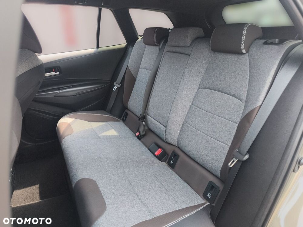 Toyota Corolla 2.0 Hybrid Trek - 14
