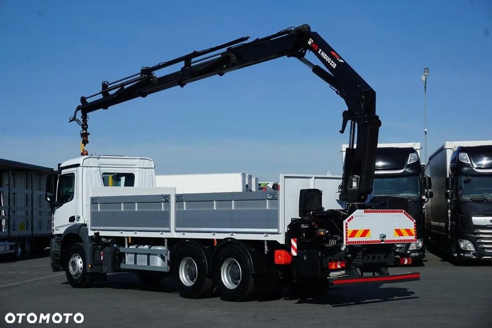 Mercedes-Benz AROCS / 2643 / 6 X 4 / SKRZYNIOWY + HDS / HIAB 228 E – 4 / WYS. 13 M - 6