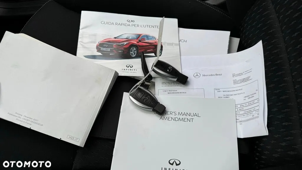 Infiniti Q30 1.5d Premium City Black 7DCT - 13