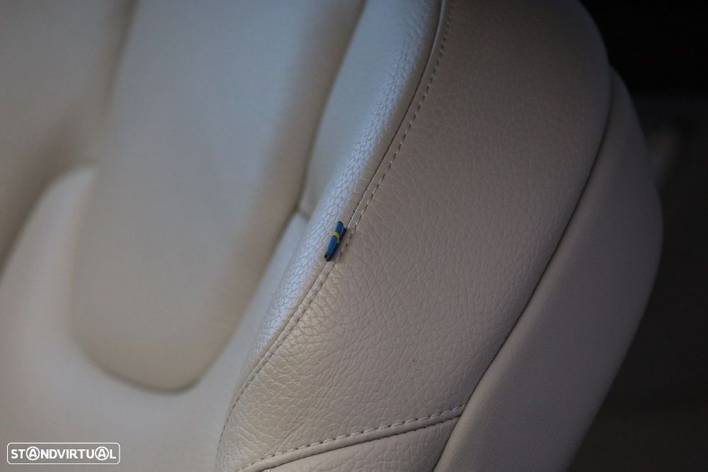 Volvo V90 2.0 T6 PHEV Inscription AWD - 9