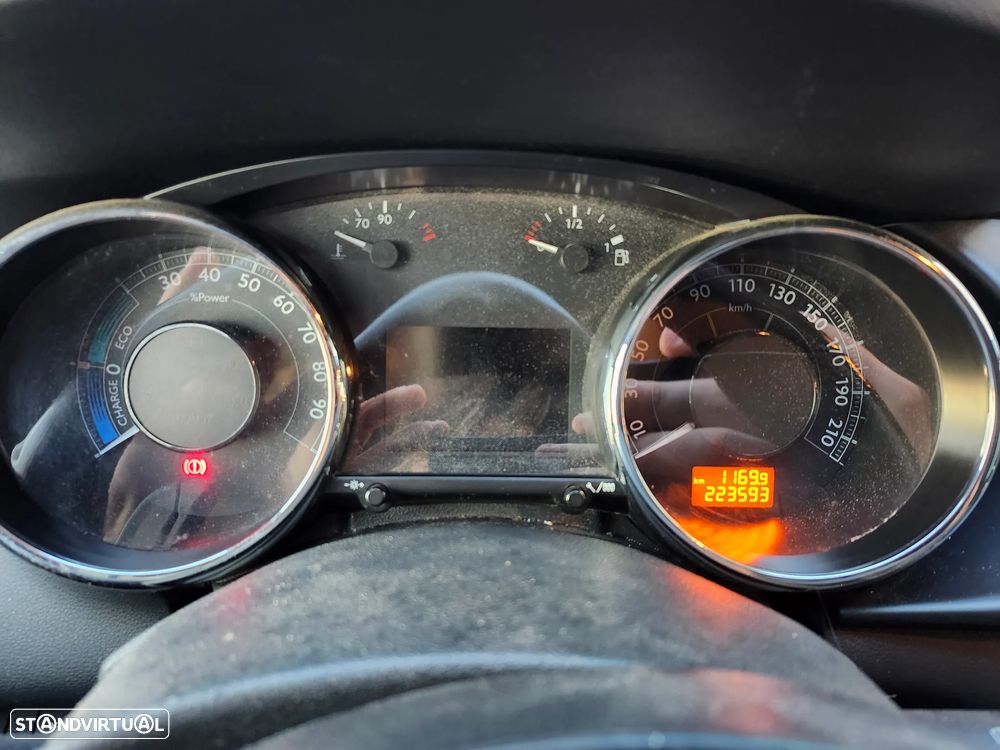 Peugeot 3008 2.0 HDi Hybrid4 - 7