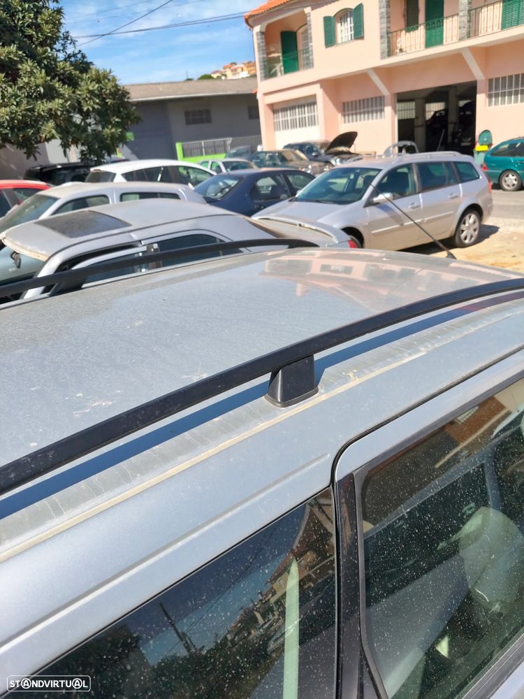 Ford Focus SW 1.8 TDdi Comfort - 17