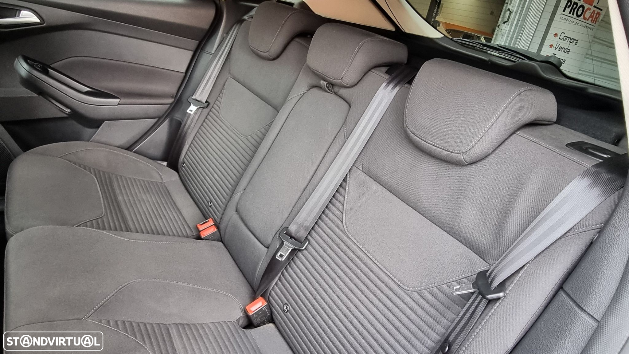 Ford Focus 1.0 SCTi Titanium - 5