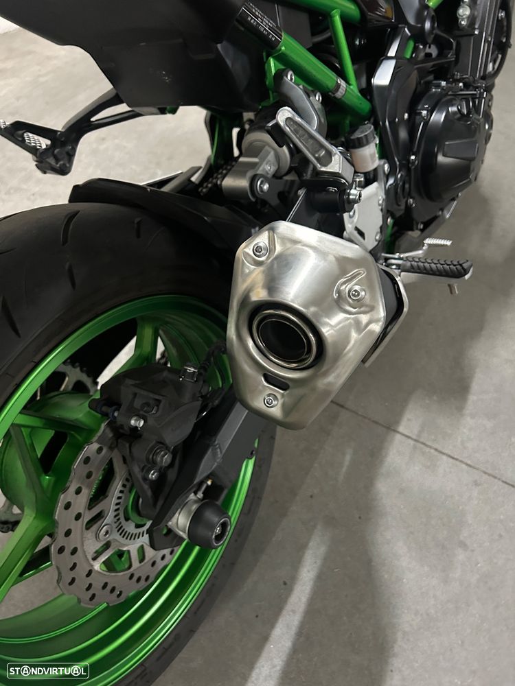 Kawasaki Z Z900 - 8