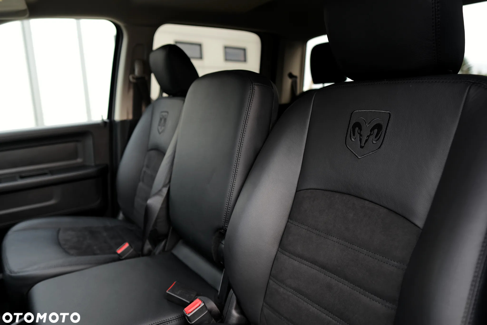 RAM 1500 - 21