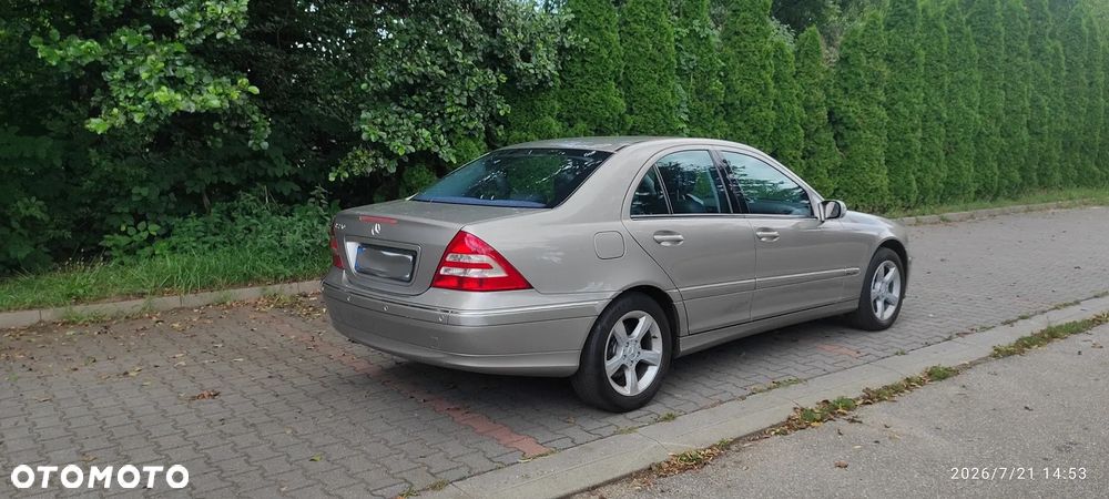 Mercedes-Benz Klasa C 230 Avantgarde Sport Edition - 2