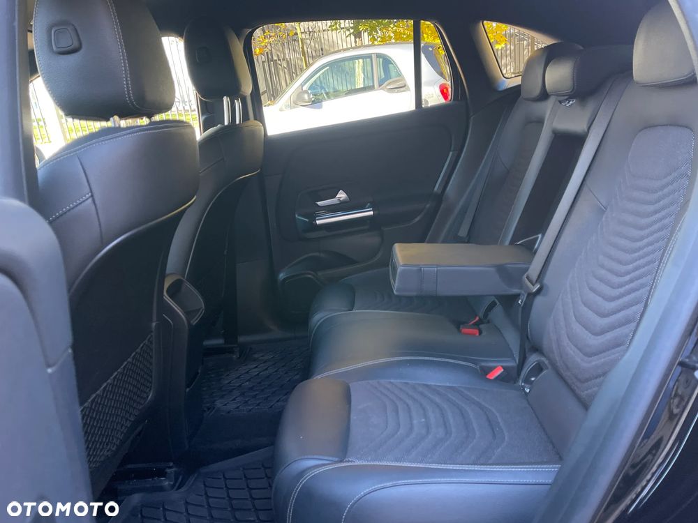 Mercedes-Benz EQA - 12