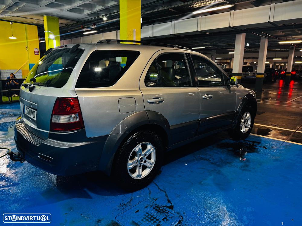 Kia Sorento 2.5 CRDi EX Top Silver - 21