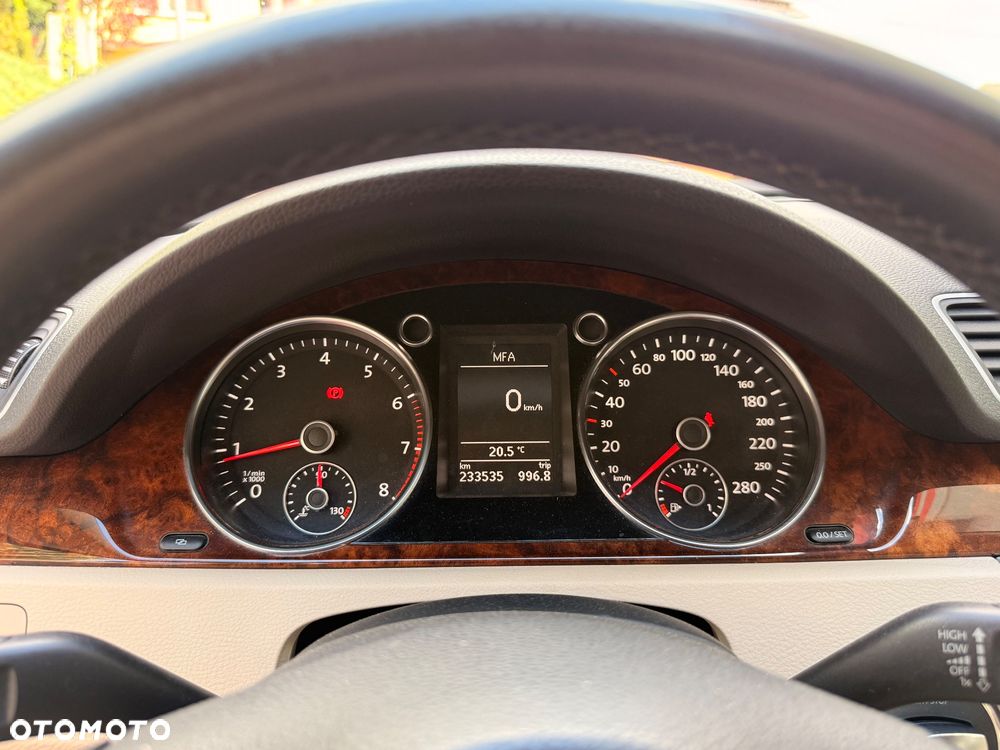 Volkswagen Passat CC 1.8 TSI Exclusive - 32