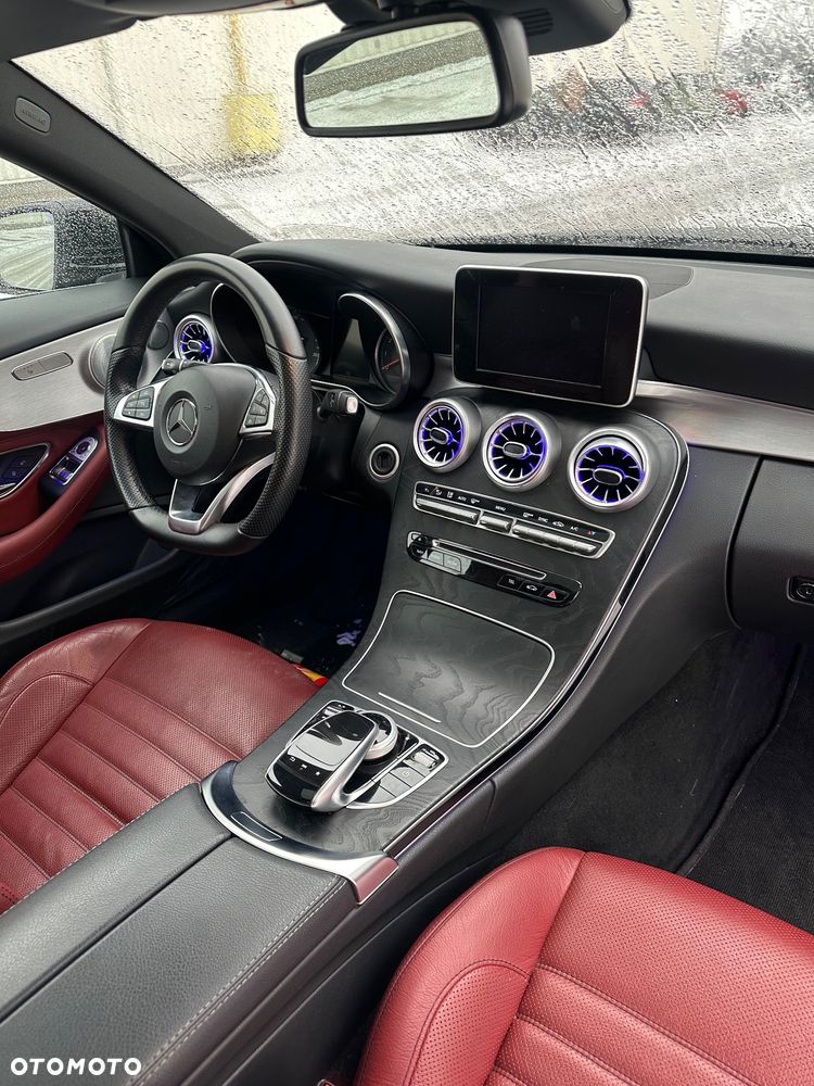 Mercedes-Benz Klasa C 300 9G-TRONIC - 12