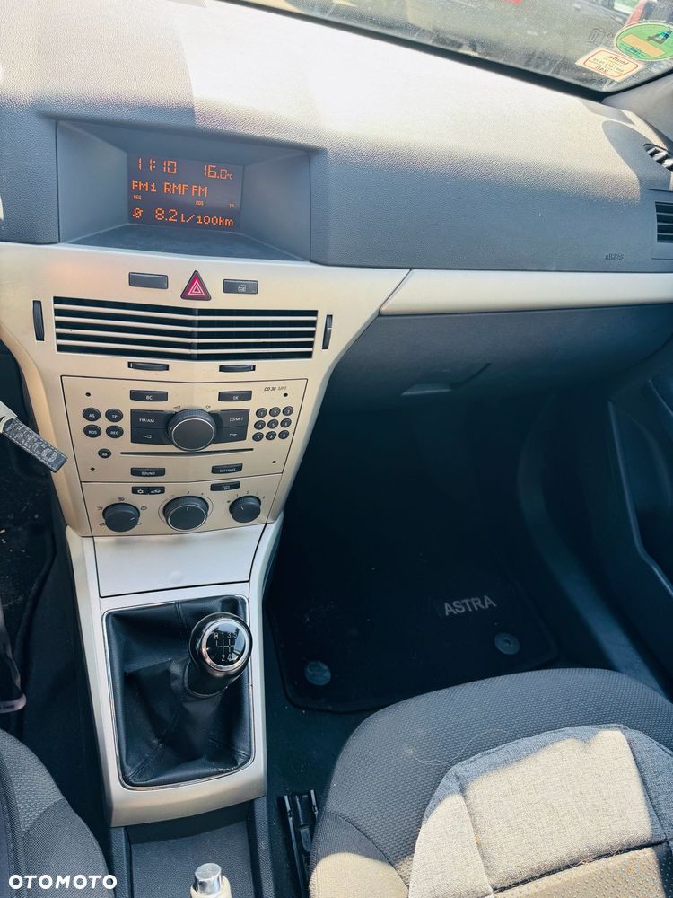 Opel Astra 1.6 - 9