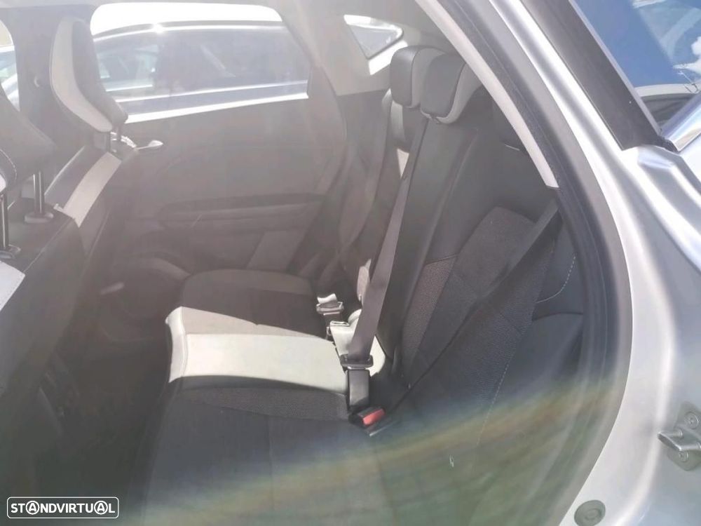 Renault Captur 1.0 TCe Techno Bi-Fuel - 8