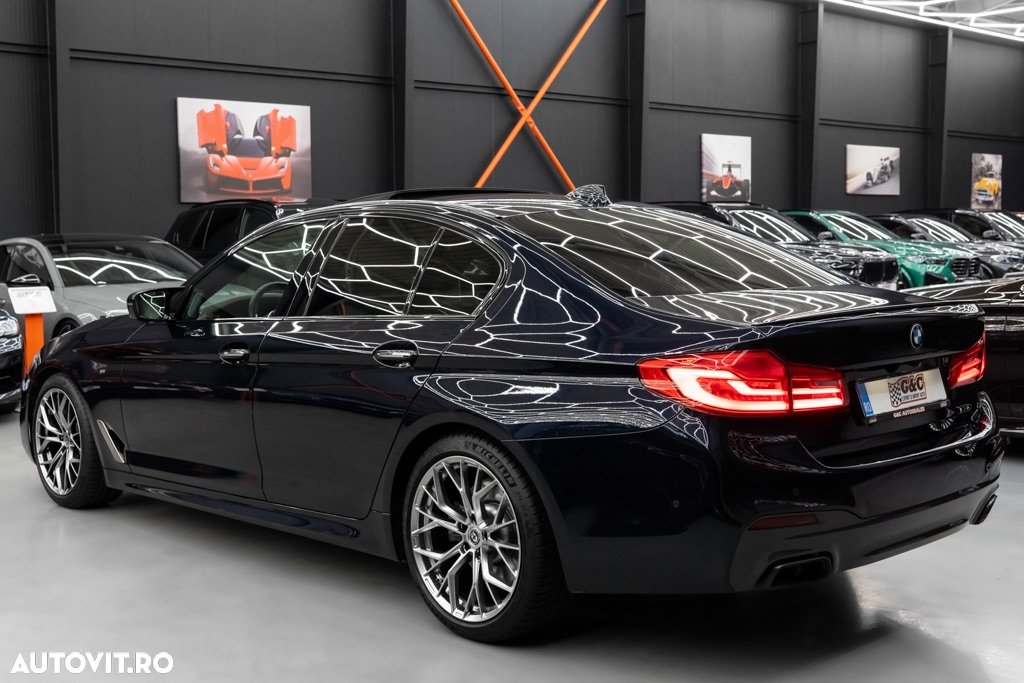 BMW M5 M550i xDrive AT - 30