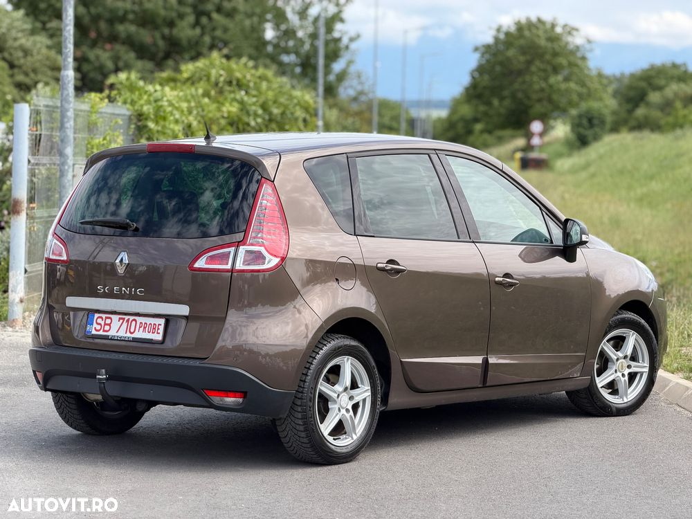 Renault Scenic 1.6 16V 110 Dynamique - 3