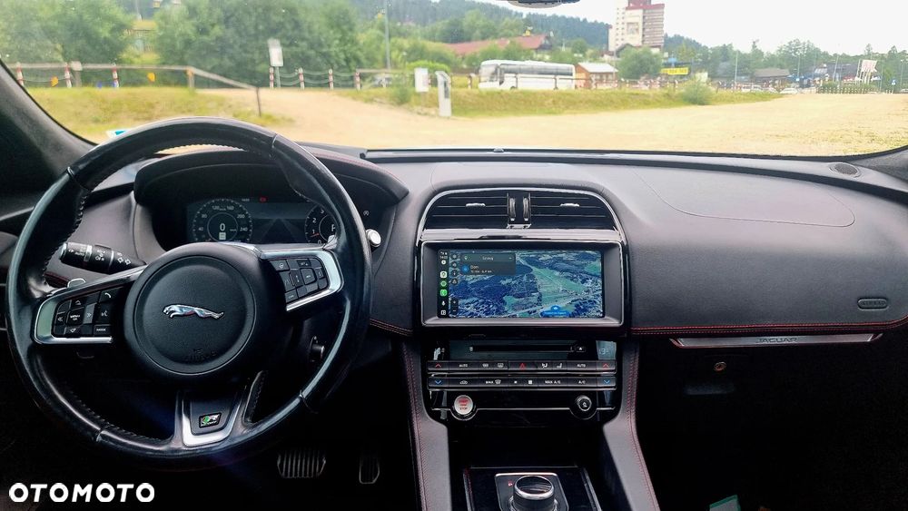 Jaguar F-Pace 25t AWD R-Sport - 5
