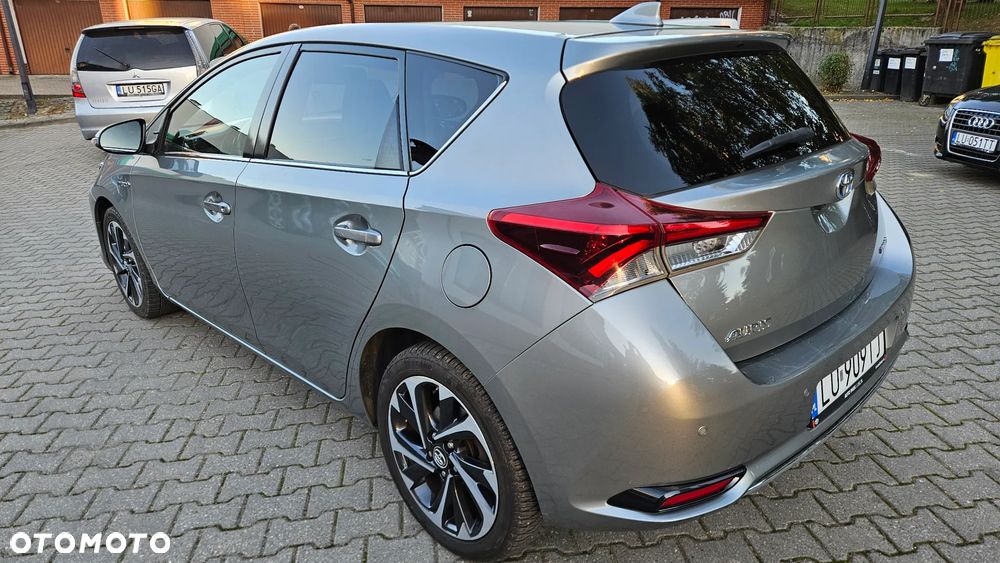 Toyota Auris Hybrid 135 Comfort - 6