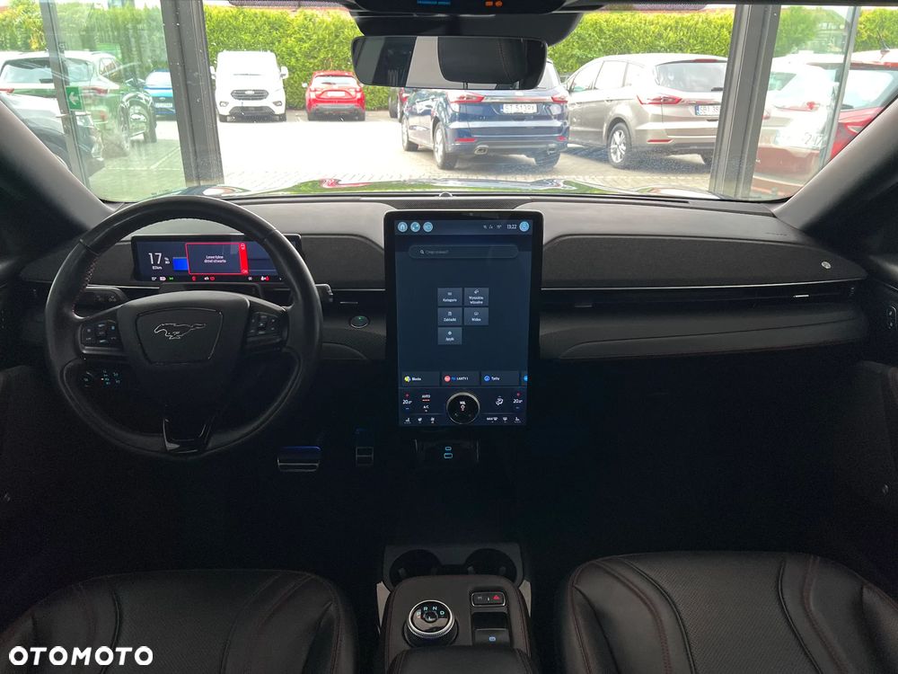 Ford Mustang Mach-E - 34