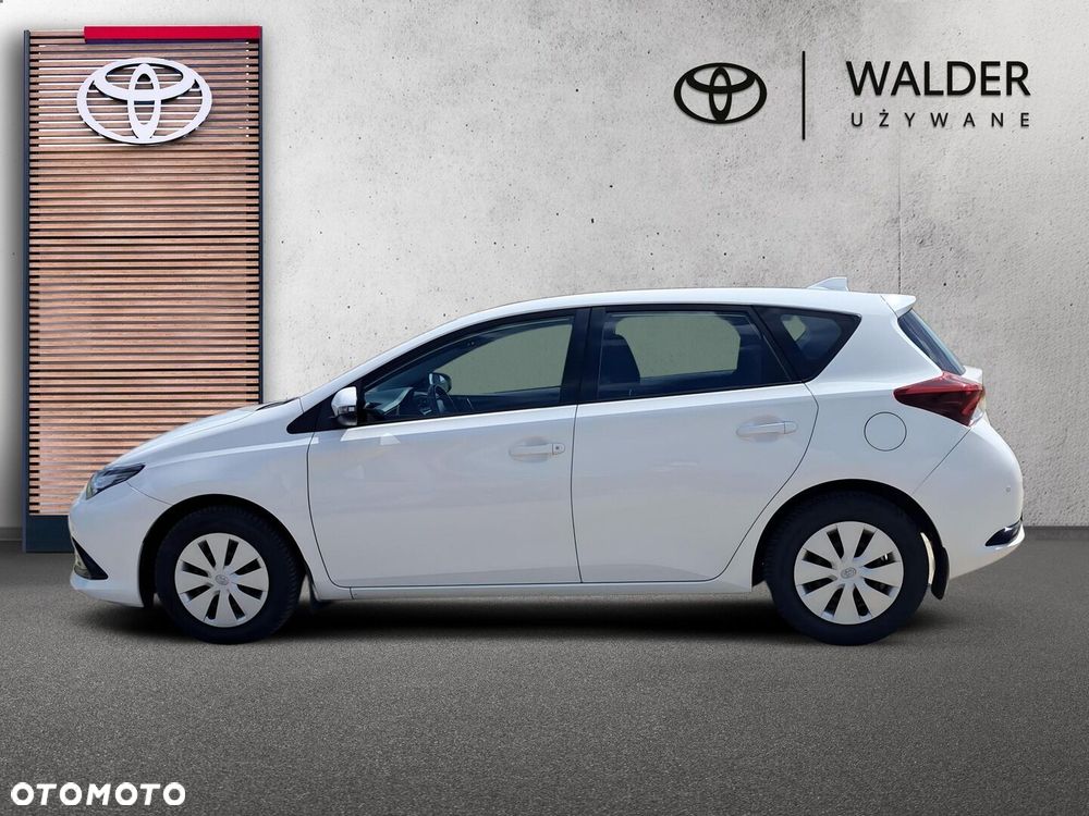 Toyota Auris - 2