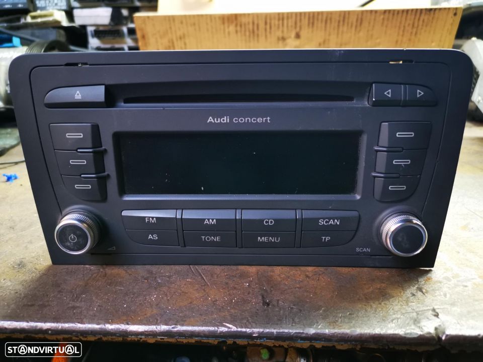 AUDI A3 8P RÁDIO R048 - 1