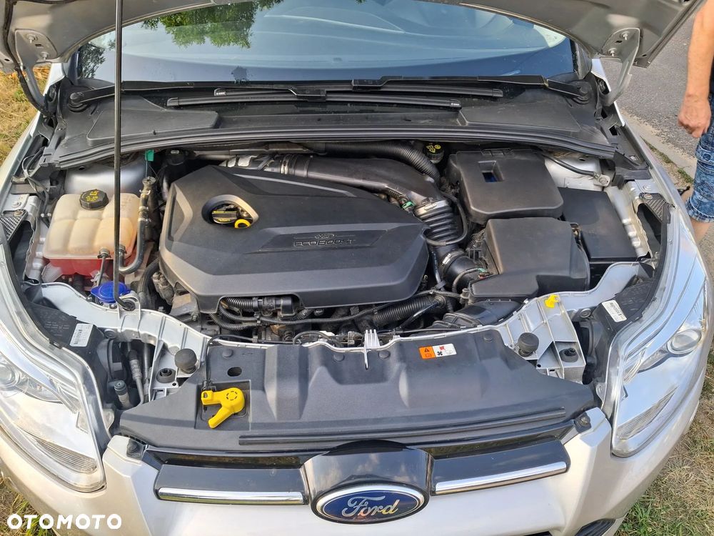 Ford Focus 1.6 EcoBoost Edition - 12