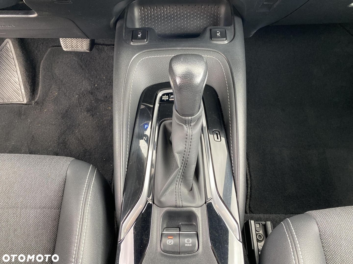 Toyota Corolla - 22