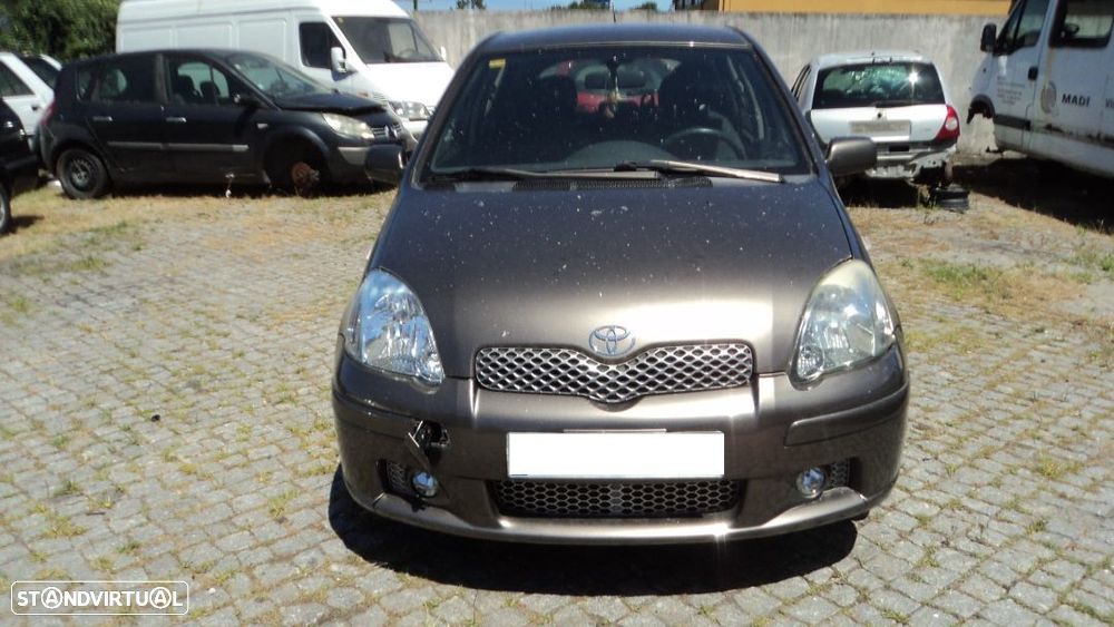 Toyota Yaris 1.4D-4D 5P 2005 - Para Peças - 1