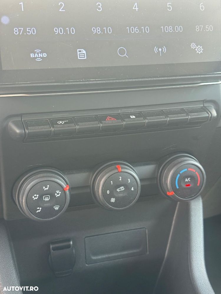 Renault Clio - 22