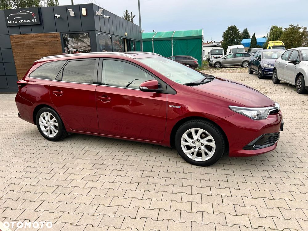 Toyota Auris 1.8 HSD Luna - 4