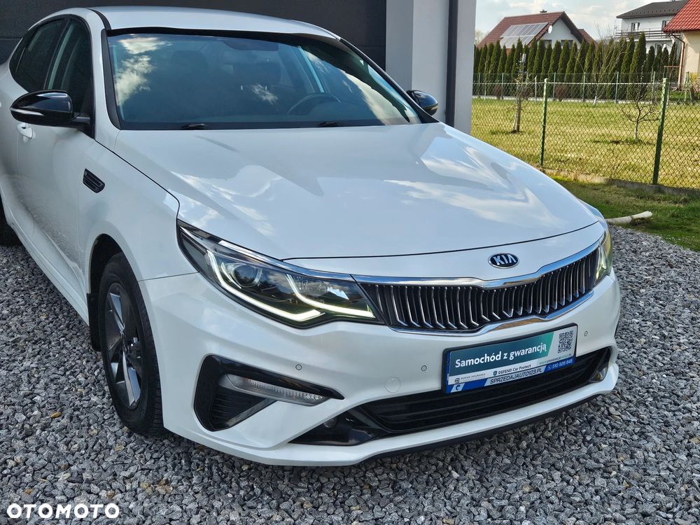 Kia Optima 2.0 M - 36