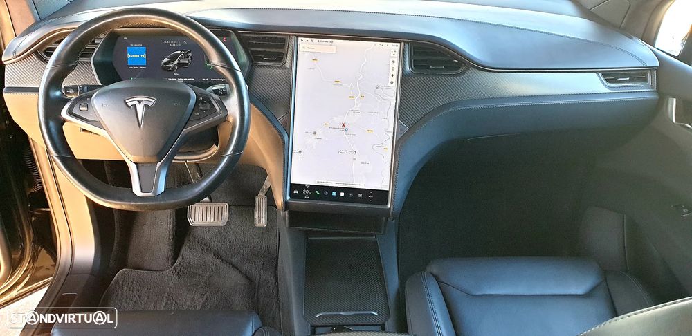 Tesla Model X Long Range - 16