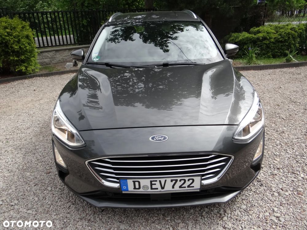 Ford Focus 1.5 EcoBlue Start-Stopp-System TITANIUM - 2