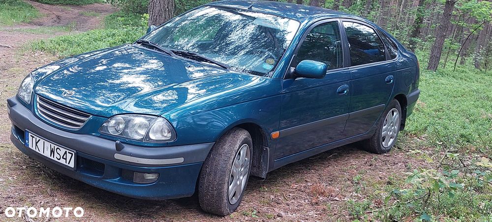 Toyota Avensis - 2