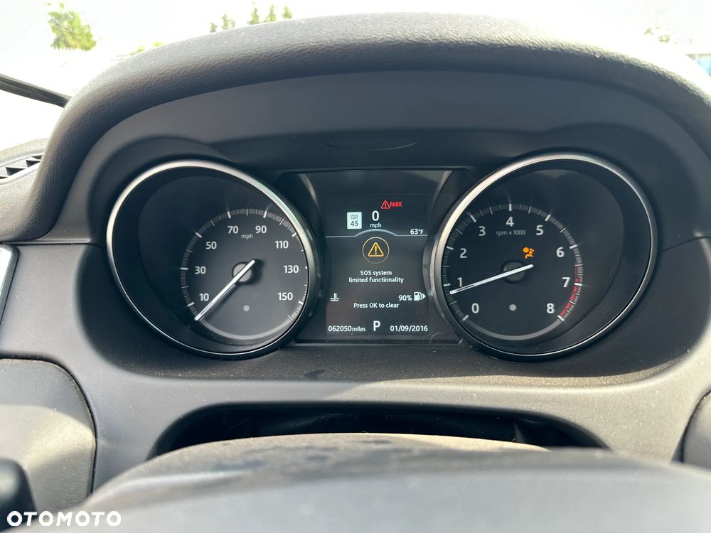 Land Rover Discovery Sport - 25