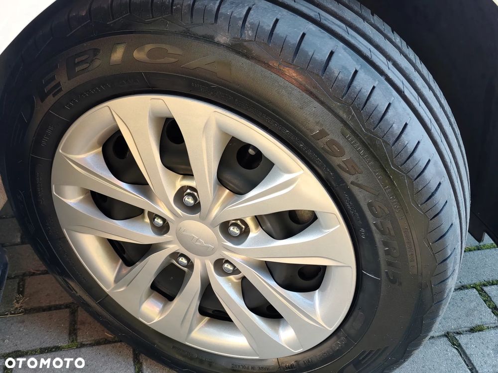 Kia Ceed - 34