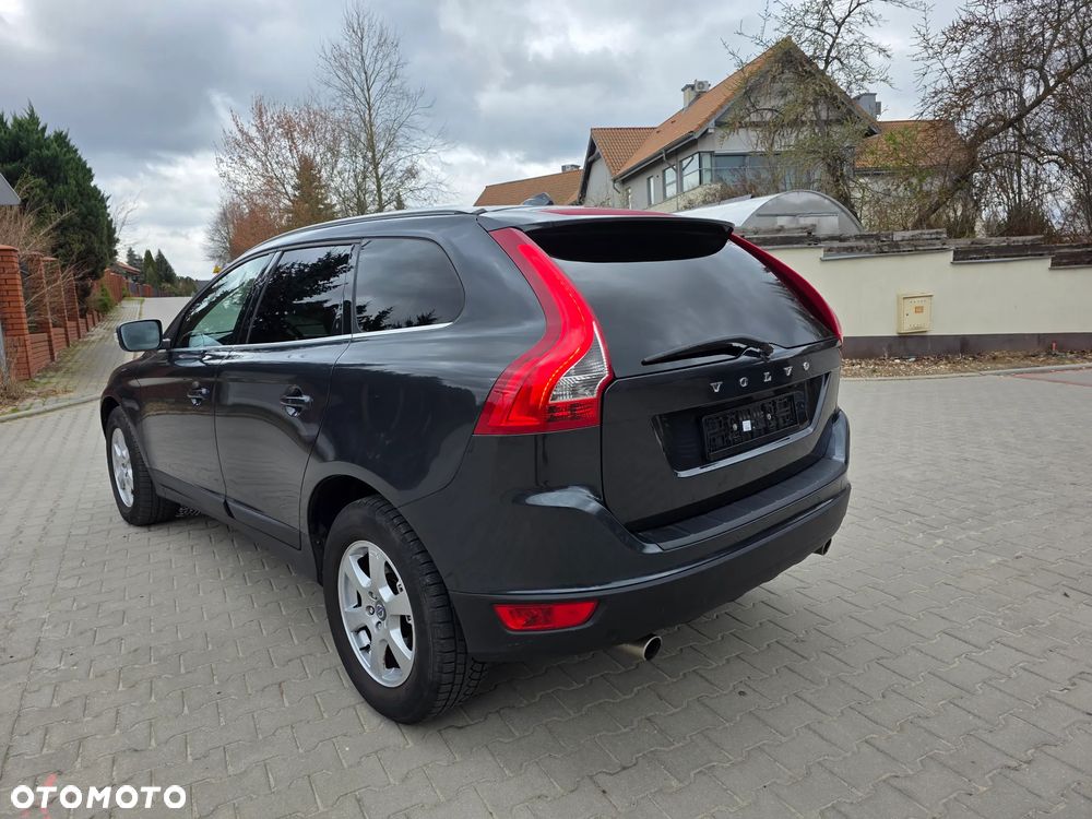 Volvo XC 60 D3 AWD Summum - 3