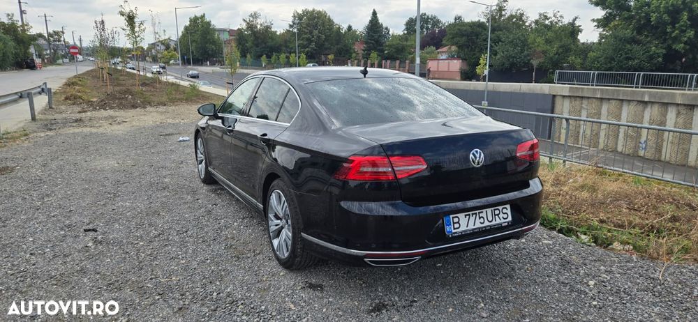 Volkswagen Passat 2.0 TDI DSG 4Motion Highline - 4