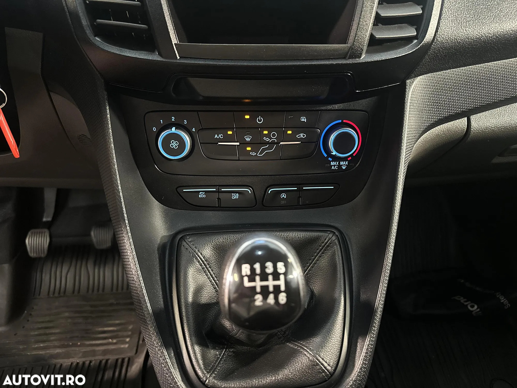 Ford Transit - 15