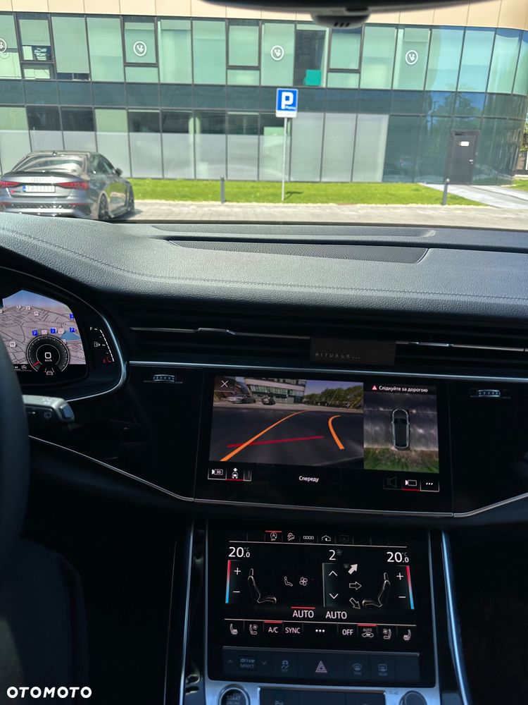 Audi Q8 55 TFSI quattro tiptronic - 10