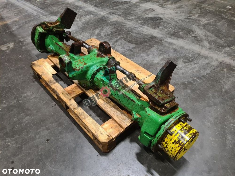 Przedni most John Deere 6210 - 2