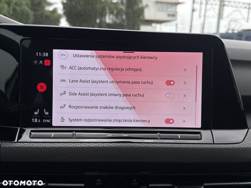 Volkswagen Golf - 27