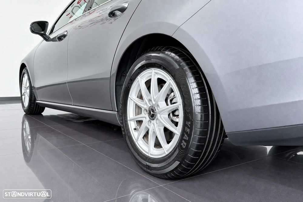 Mercedes-Benz CLA 180 d Shooting Brake Progressive Aut. - 46