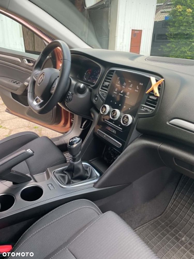 Renault Megane 1.3 TCe FAP Intens - 8