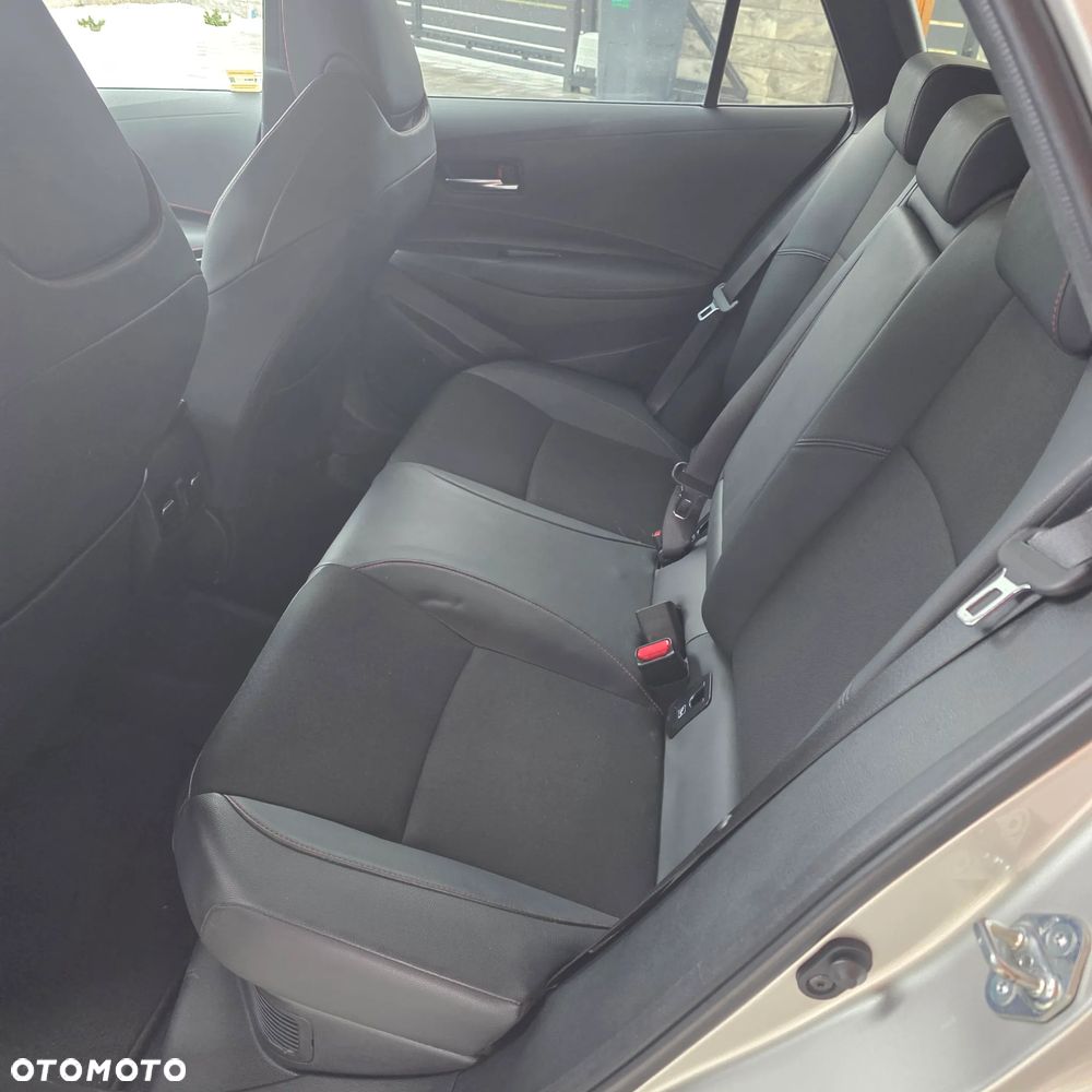 Toyota Corolla 1.8 Hybrid GR Sport Dynamic - 9