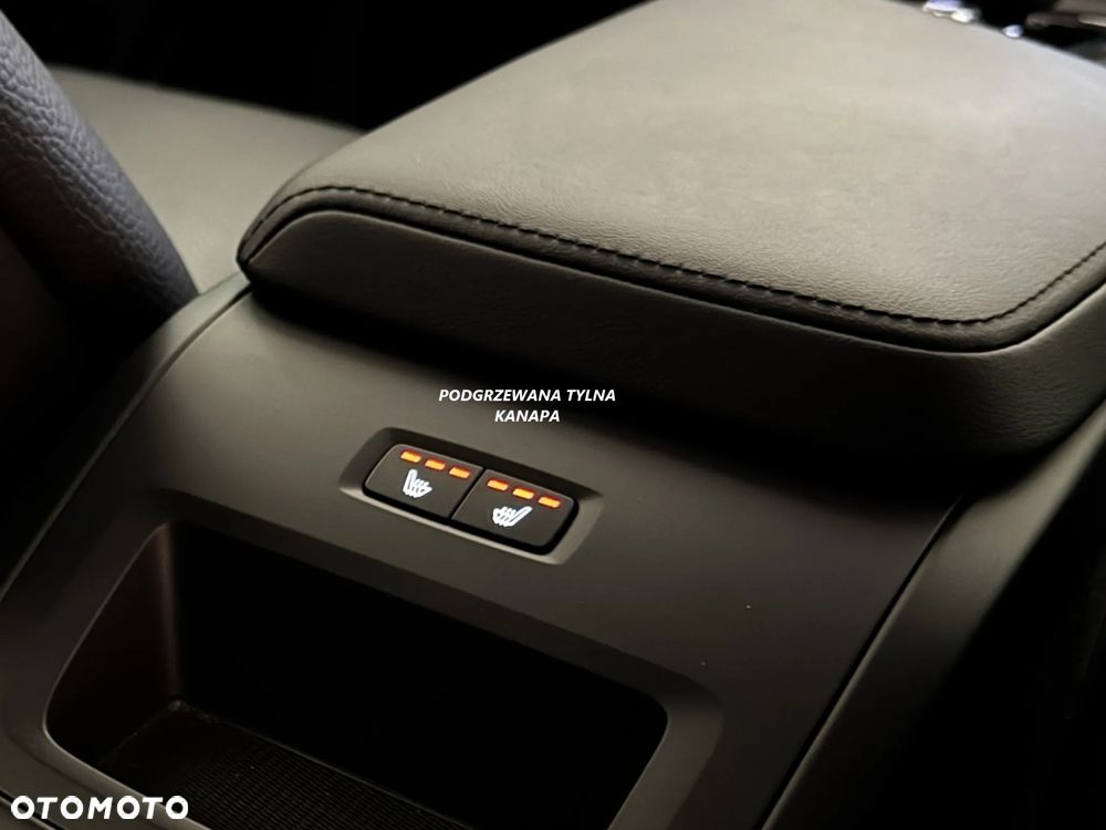 Volvo XC 60 B4 D AWD Plus Dark - 23