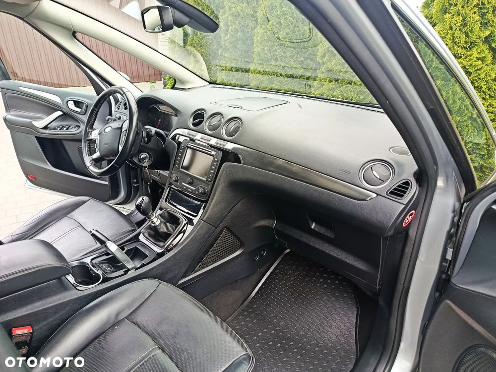 Ford S-Max 2.0 TDCi DPF Titanium X - 24