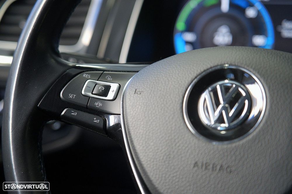 VW e-Golf AC/DC - 22