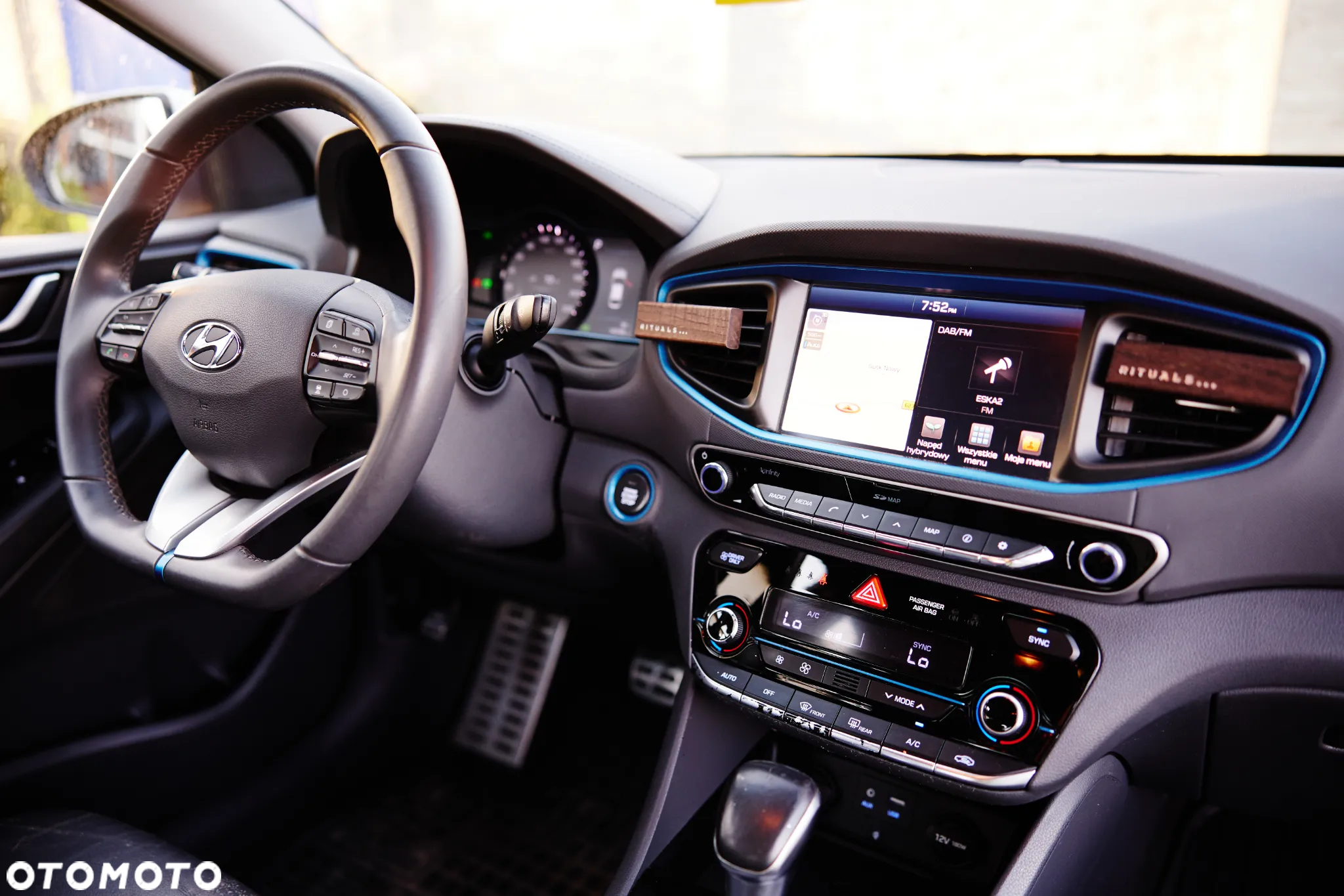 Hyundai IONIQ hybrid Platinum - 30