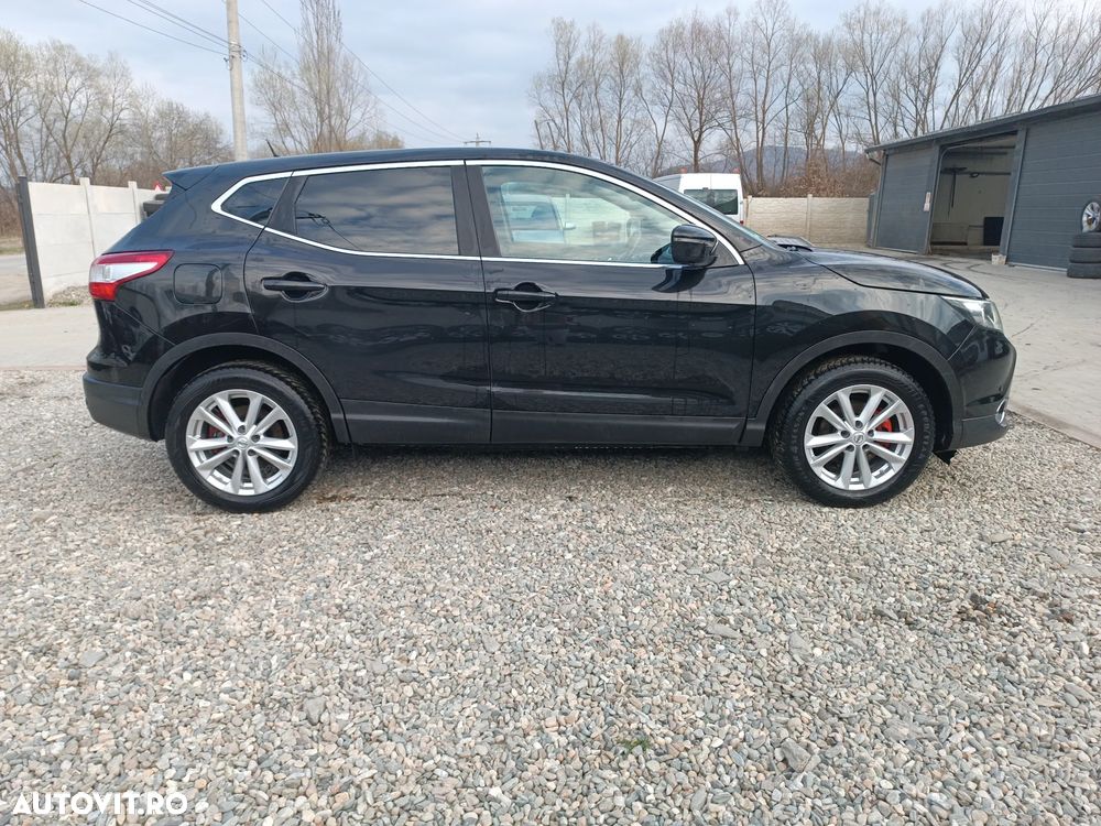Nissan Qashqai 1.6 dCi DPF tekna - 11
