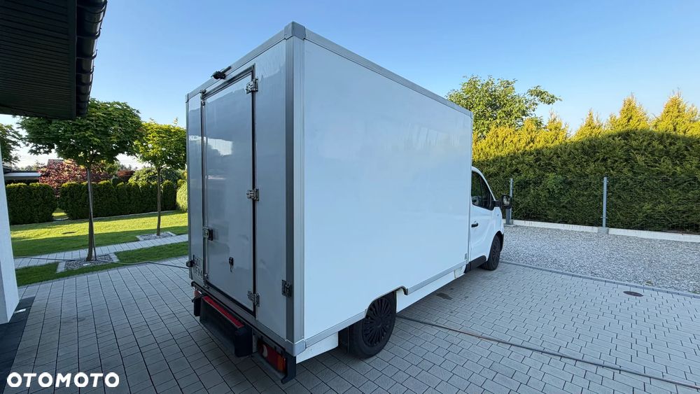 Renault Trafic - 9