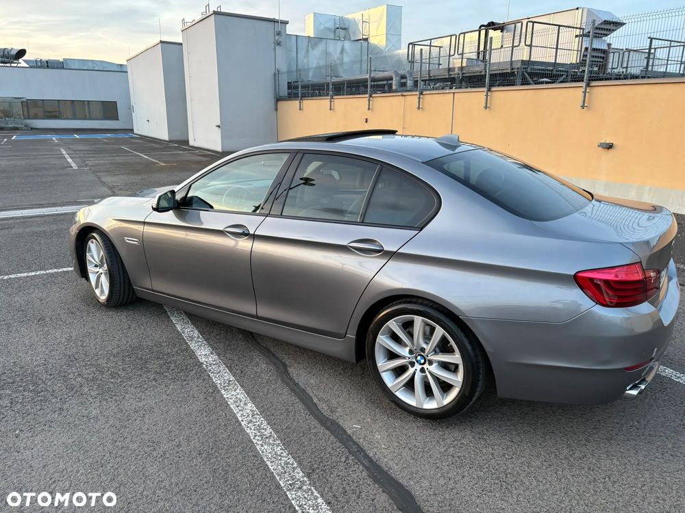 BMW Seria 5 520d xDrive - 3